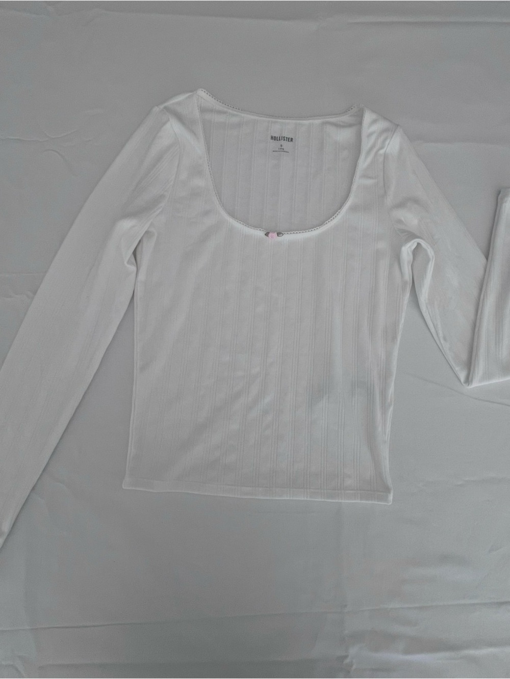 Hollister White Ribbed Long-Sleeve Scoop Neck Top